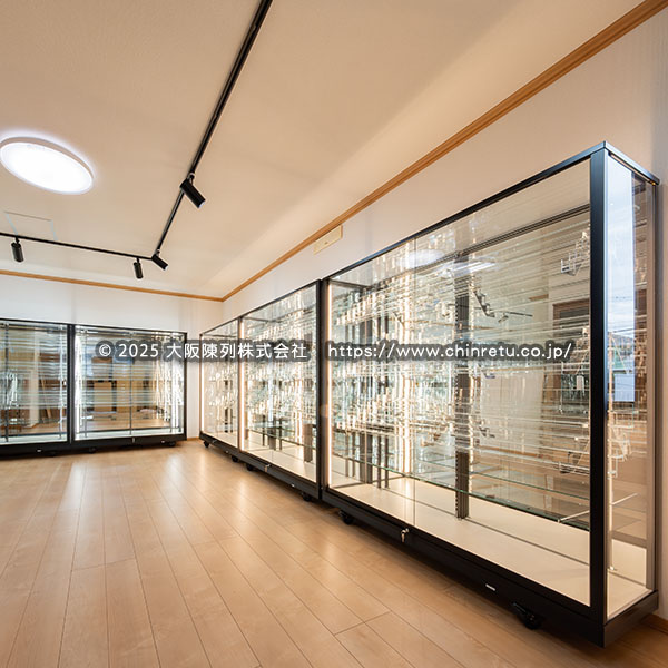 �S���͌^�W���p�^���Г������d�t���R���N�V�����P�[�X�i�[�i�����ʐ^1�j