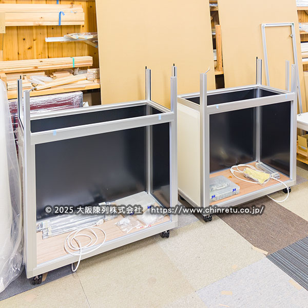 ���[�J�[�l���^���i�T���v���P�[�X�𐻍쒆