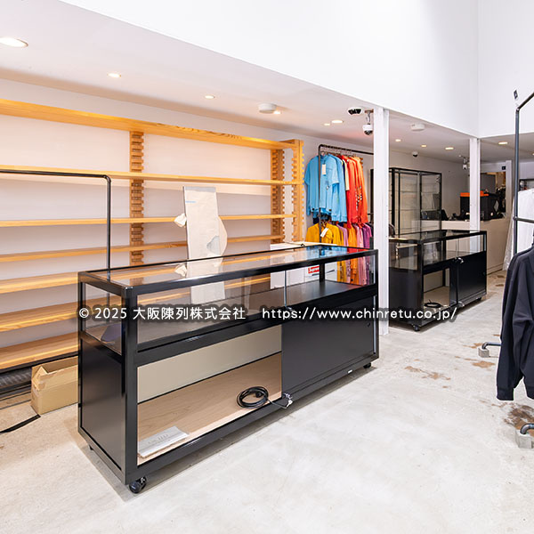 �u�����h�V���b�v�l�ւ̔[�i���т̈��@�����u���ʐ^