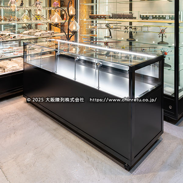 ���[�J�[�l���^LED�X�|�b�g���C�g�t�����i�T���v���P�[�X�̐���̔�����