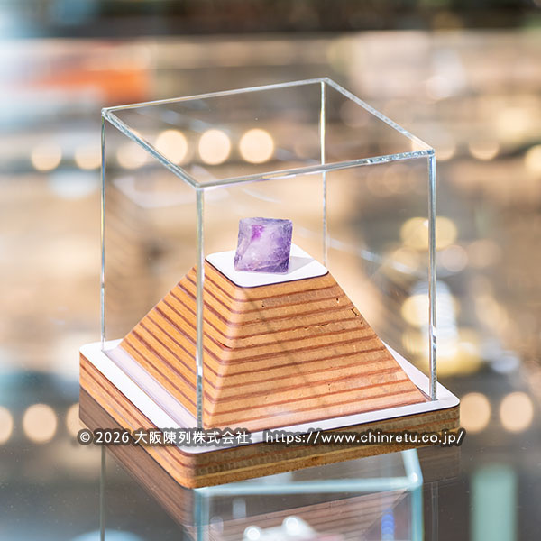 ���ЃI���W�i���f�U�C���^���R���N�V�����P�[�X�̐������