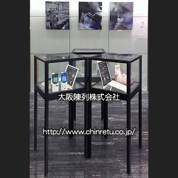 株式会社メニコン様への製品サンプルケース（プロダクトサンプルケース）の製作販売実例